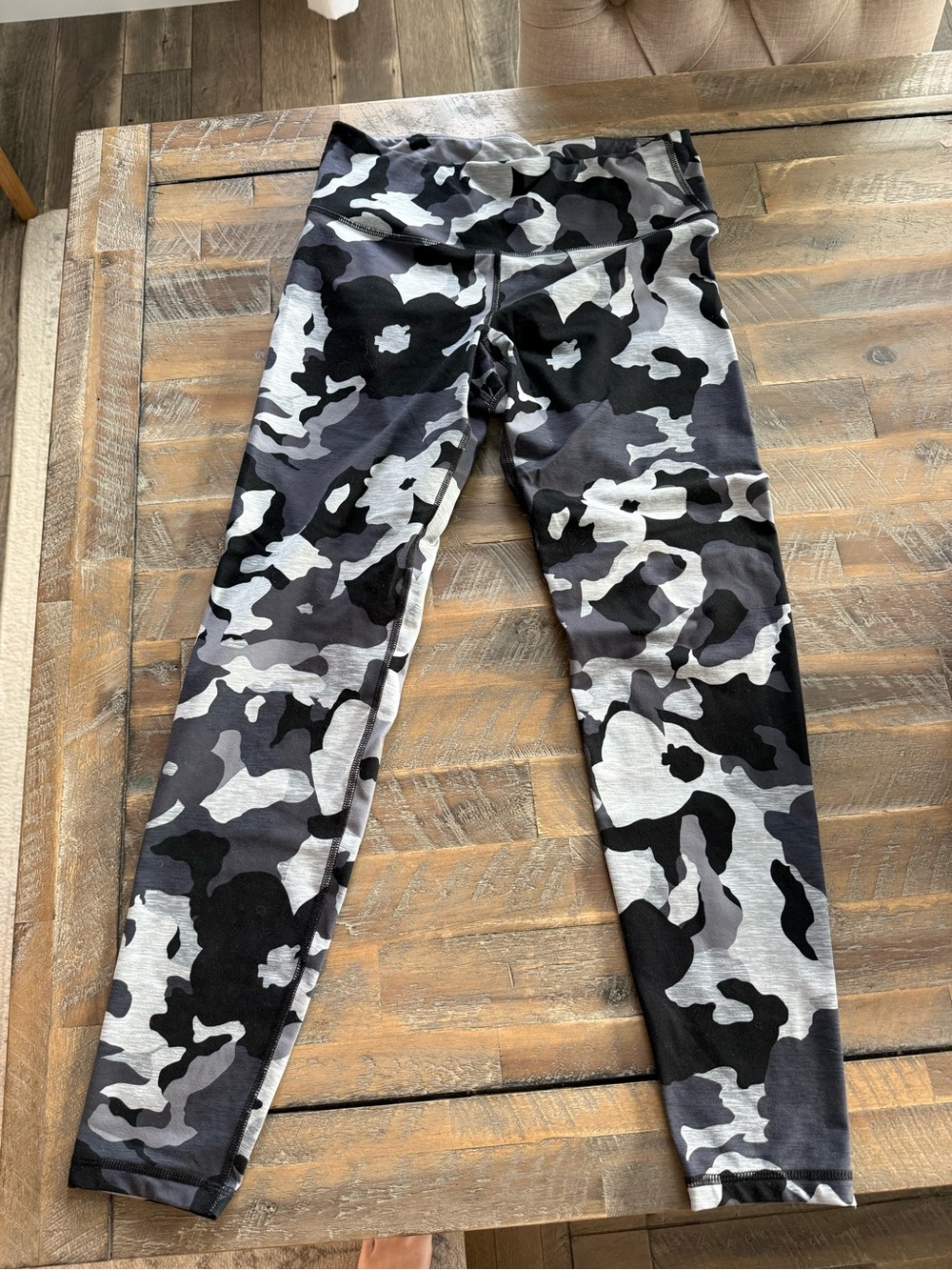 Women’s Camo Leggings - Black & Gray